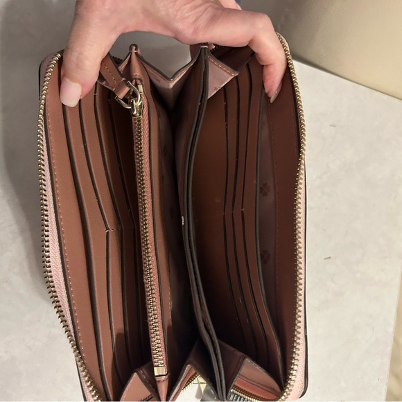 Kate Spade New York PWRU3898 Light Pink Lacey Zip Wallet - Picture 2 of 3